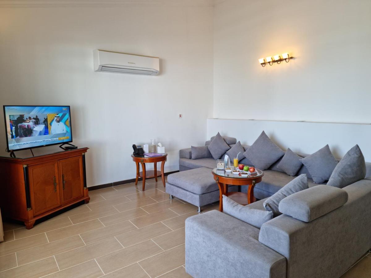 Holiday Beach Resort Ντίμπα Εξωτερικό φωτογραφία